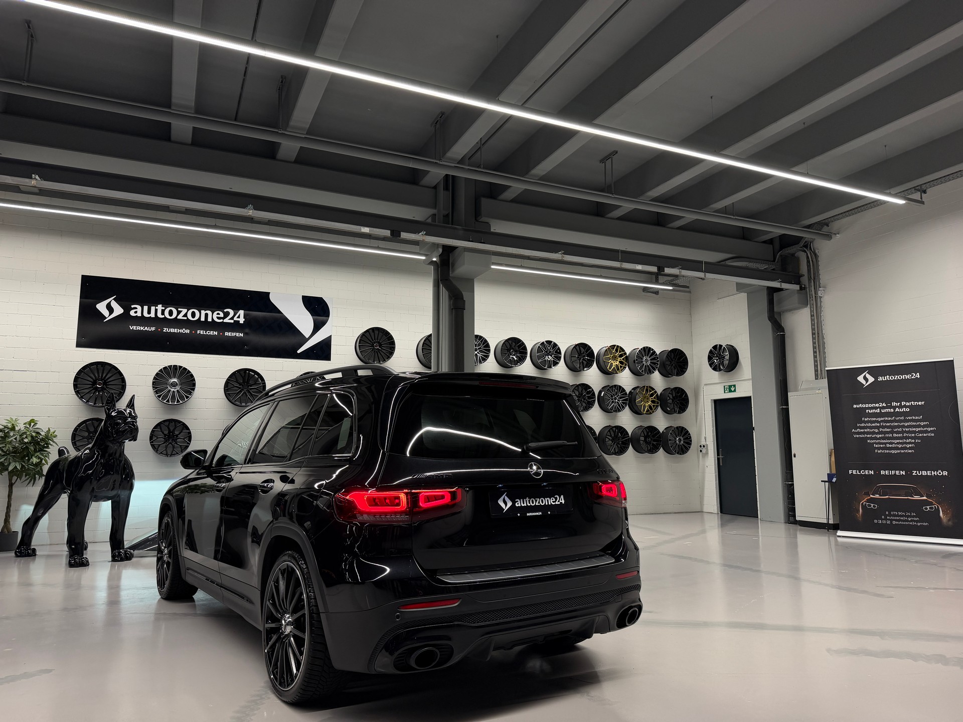 MERCEDES-BENZ GLB 35 AMG 4matic *CH-Auto*Frisch ab MFK*Garantie*Premium Plus*sehr gute Ausstattung*-showroom-element-3