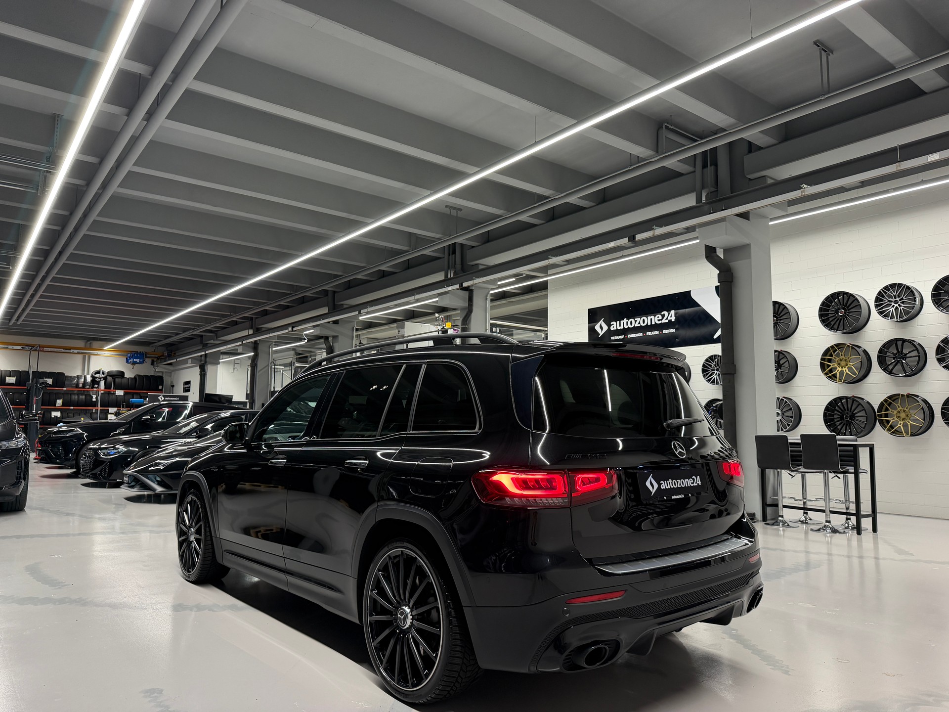 MERCEDES-BENZ GLB 35 AMG 4matic *CH-Auto*Frisch ab MFK*Garantie*Premium Plus*sehr gute Ausstattung*-image-7