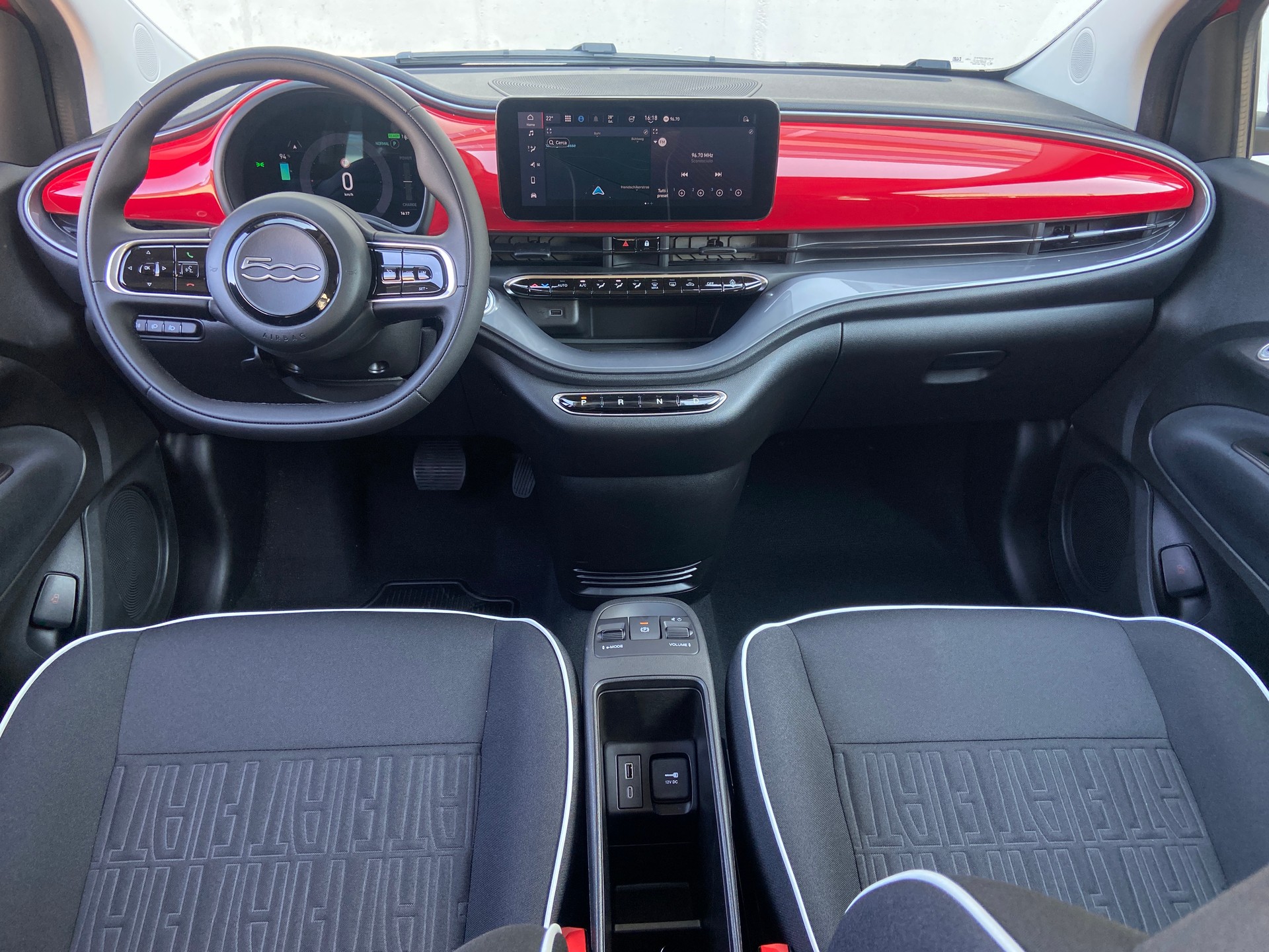 FIAT 500 electric 118PS Vita-showroom-element-3