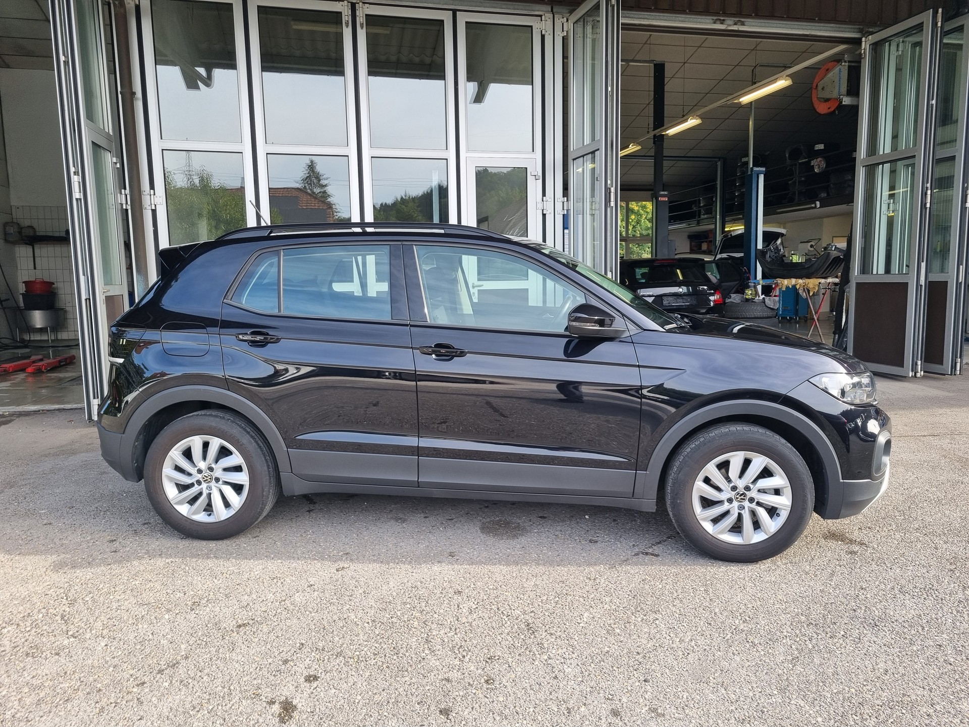 VW T-Cross 1.0 TSI Life-showroom-element-2