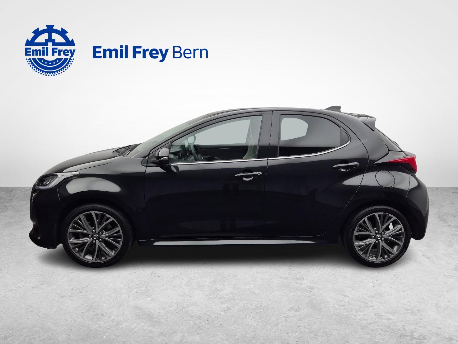 TOYOTA Yaris 1.5 VVT-i HSD Premium-showroom-element-1