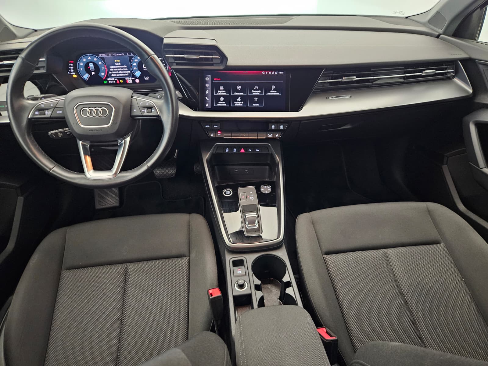AUDI A3 Sportback 35 TFSI Attraction S-tronic-image-9