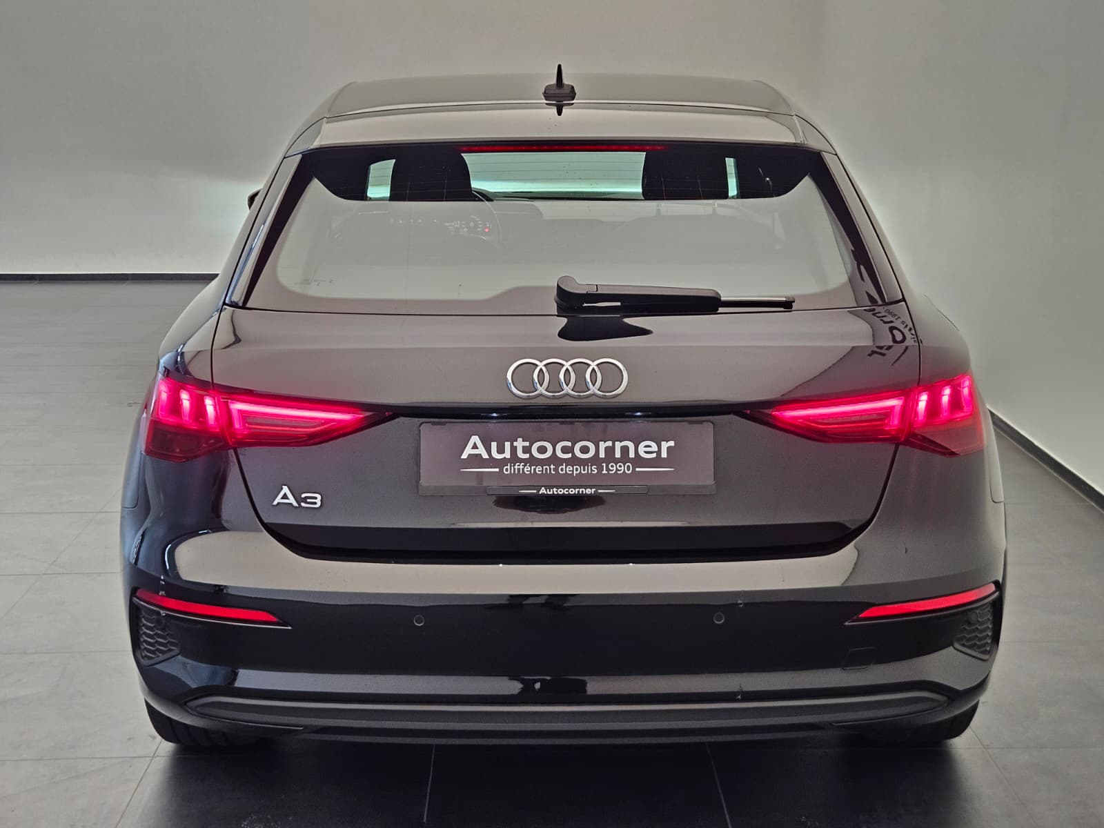 AUDI A3 Sportback 35 TFSI Attraction S-tronic-image-7