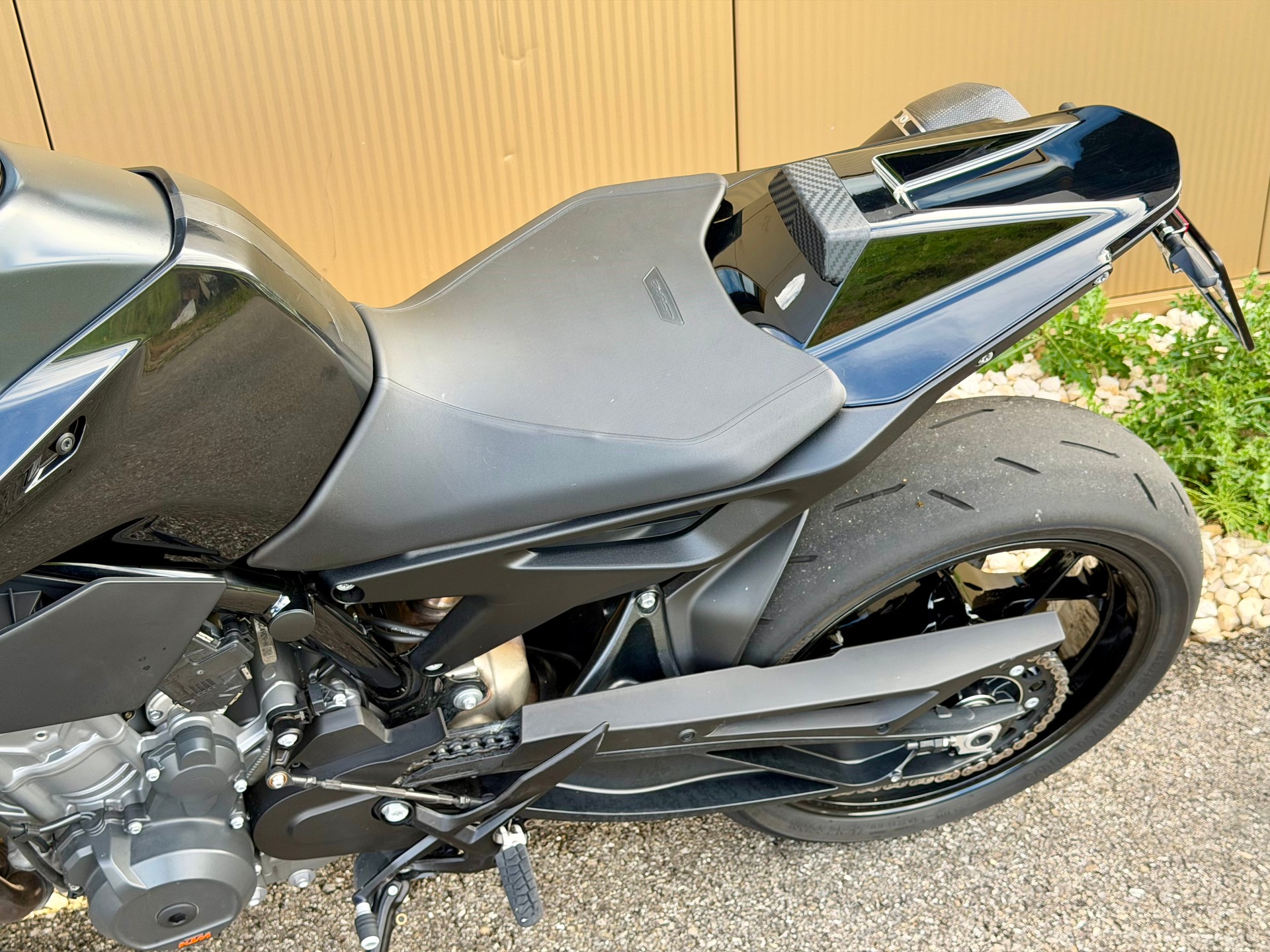 KTM 890 Duke L-image-14
