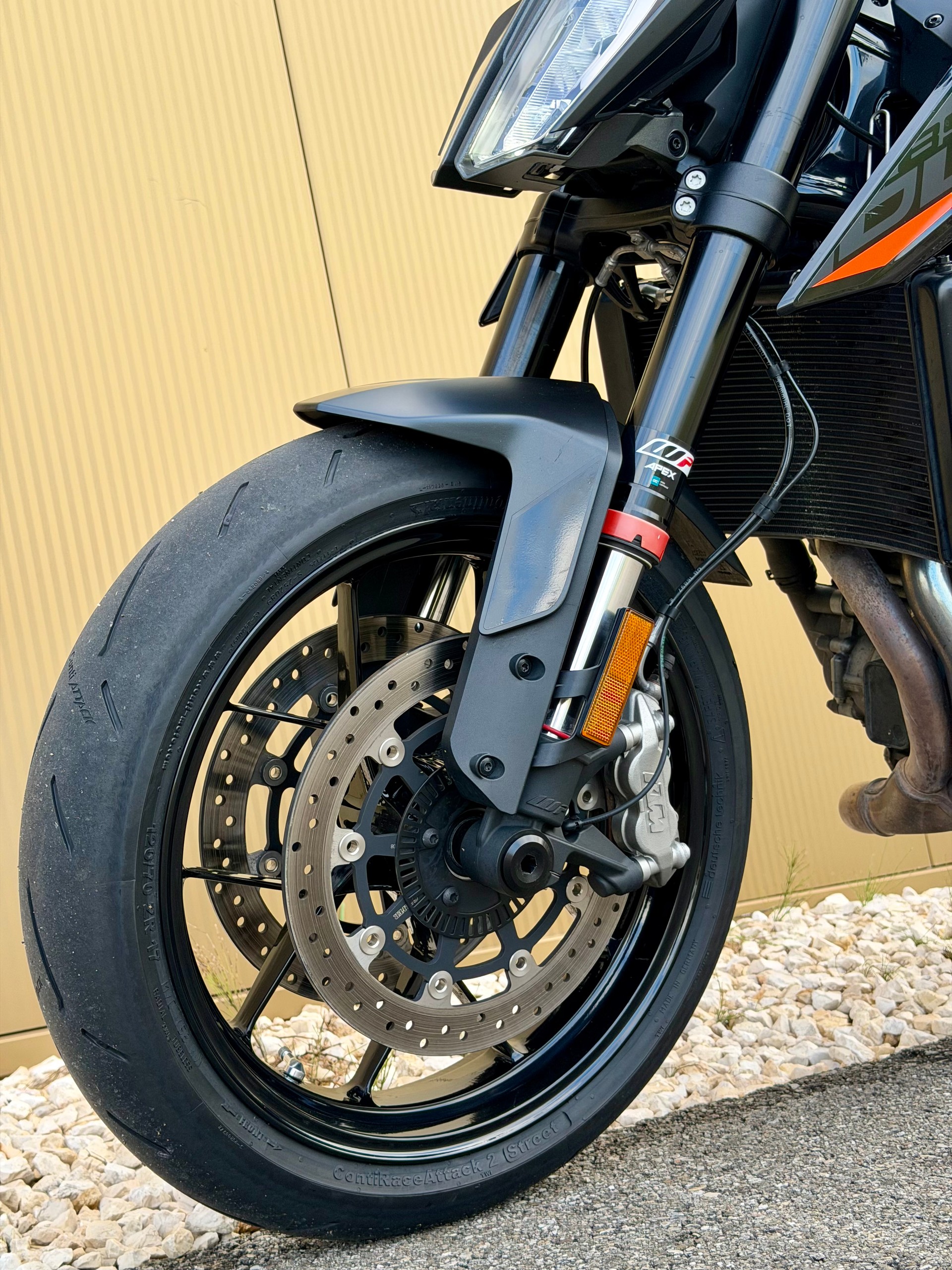 KTM 890 Duke L-image-8