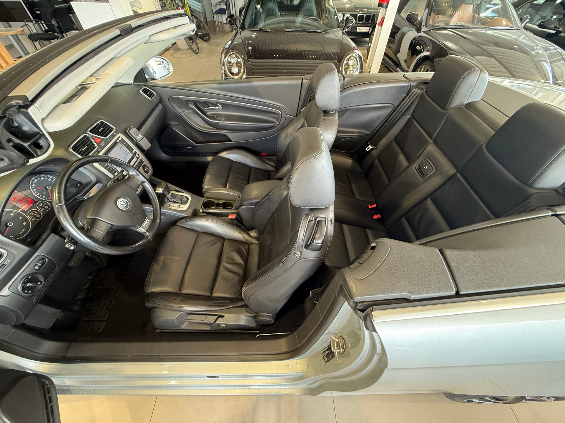 VW Eos 3.2 V6 ***TEMPOMAT***-image-9