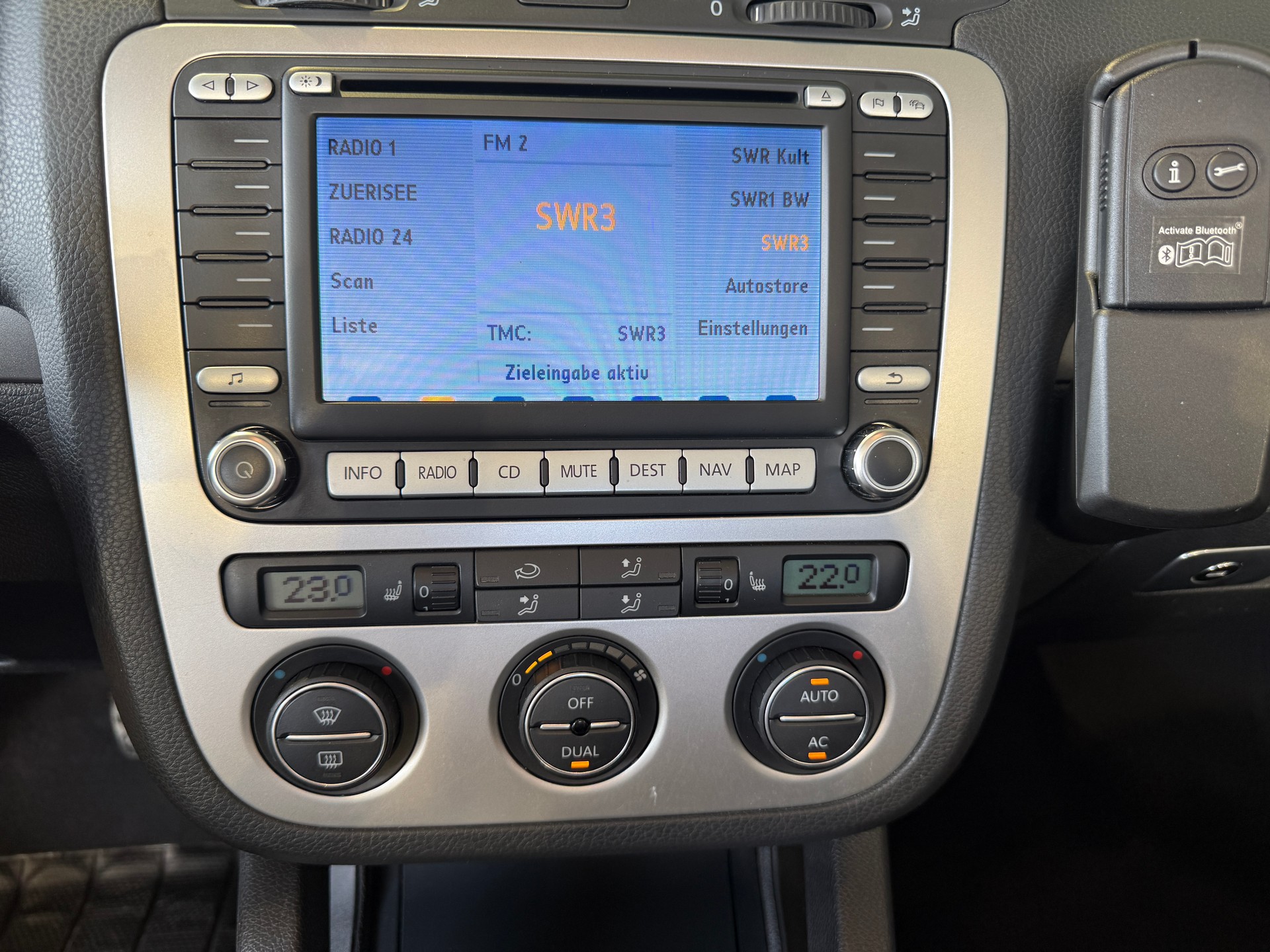 VW Eos 3.2 V6 ***TEMPOMAT***-image-16