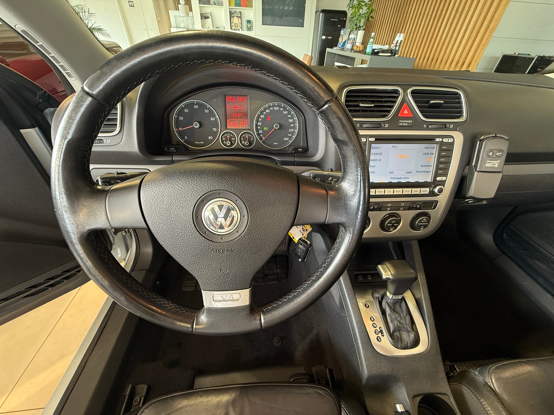 VW Eos 3.2 V6 ***TEMPOMAT***-image-10