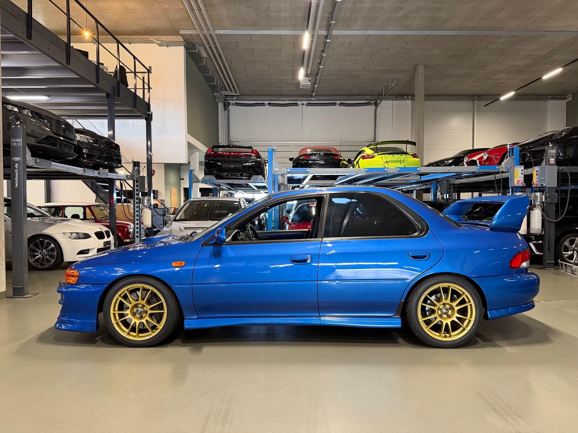 SUBARU Impreza 2.0 Turbo RS *260HP-Mica Blue-Brembo brake*-showroom-element-1