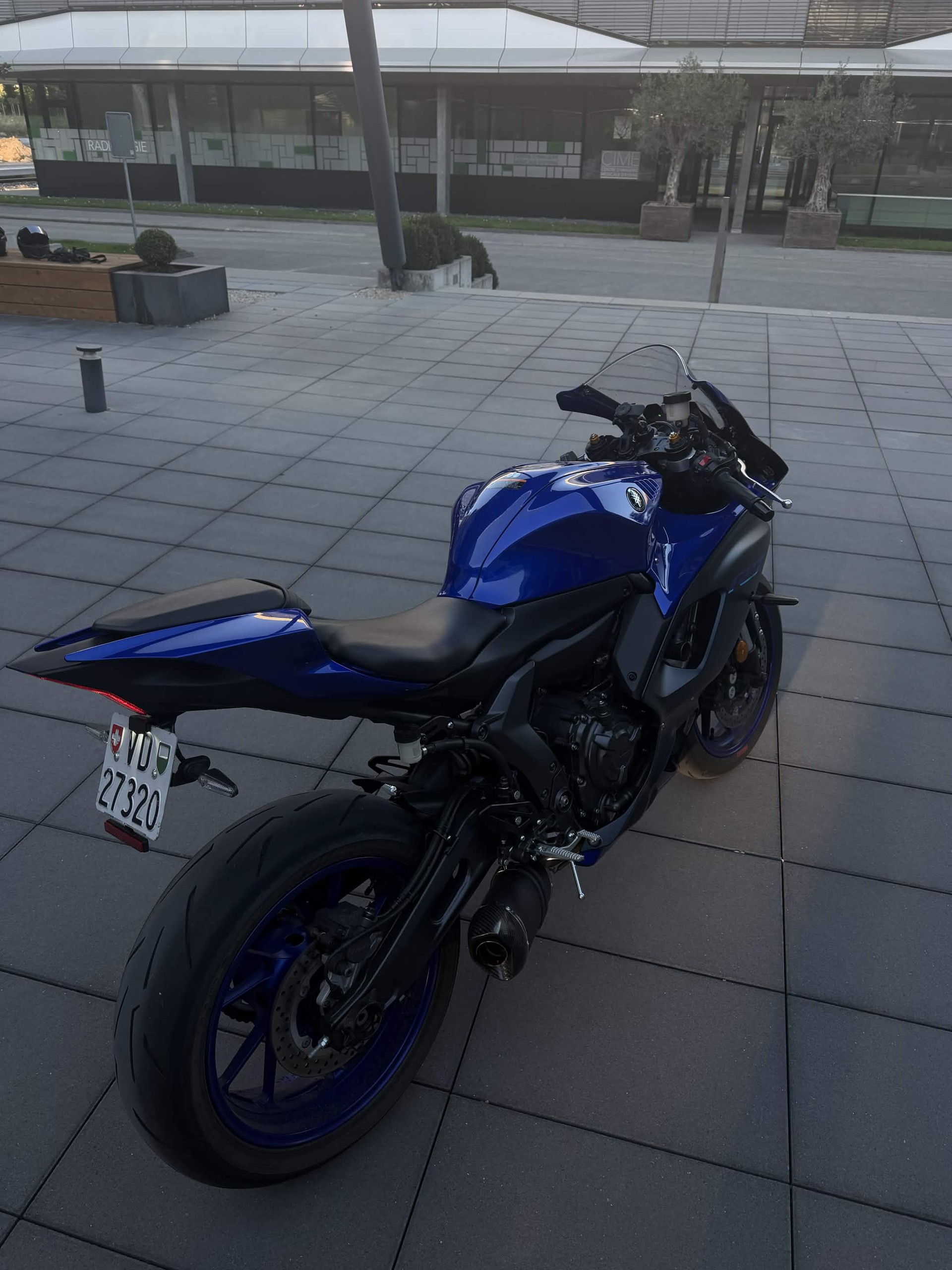 YAMAHA YZF-R7 (35kW)-image-1