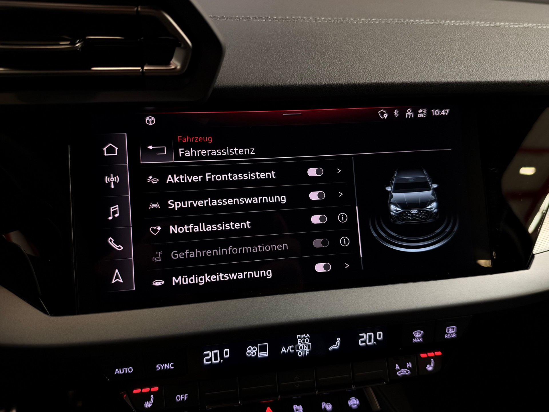 AUDI A3 Sportback TFSI 110 kW S line S tronic-image-36