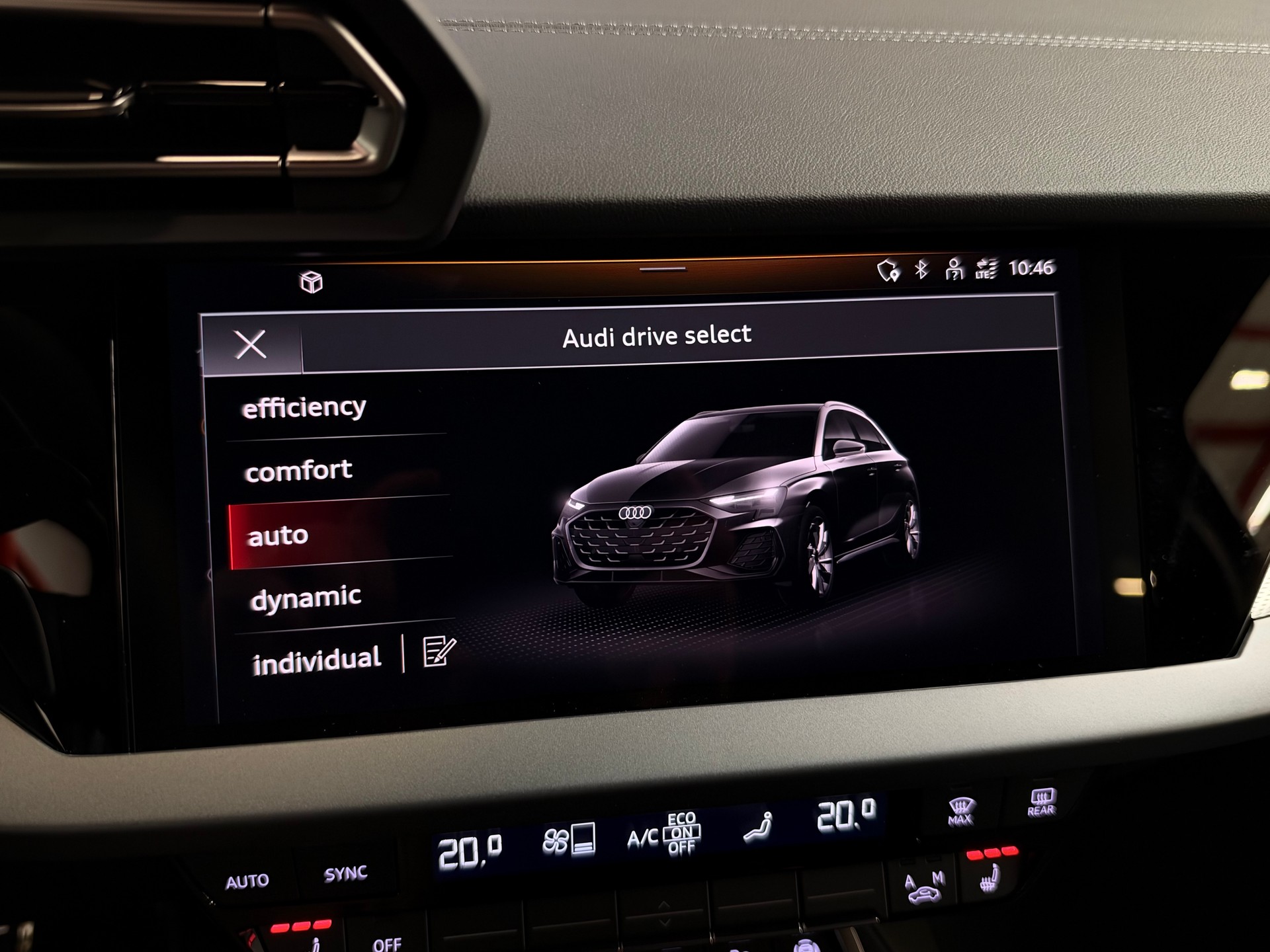 AUDI A3 Sportback TFSI 110 kW S line S tronic-image-34