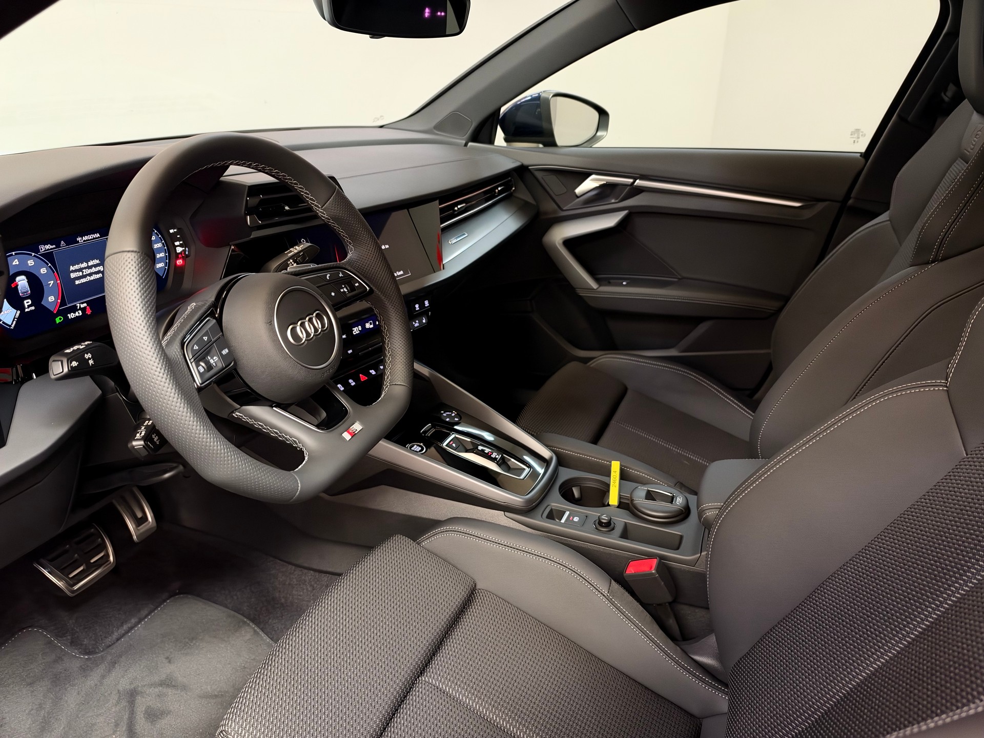 AUDI A3 Sportback TFSI 110 kW S line S tronic-image-16