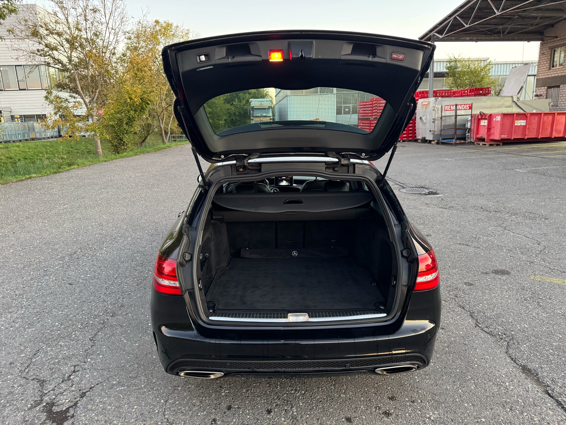MERCEDES-BENZ C 250 AMG Line 9G-Tronic-image-6