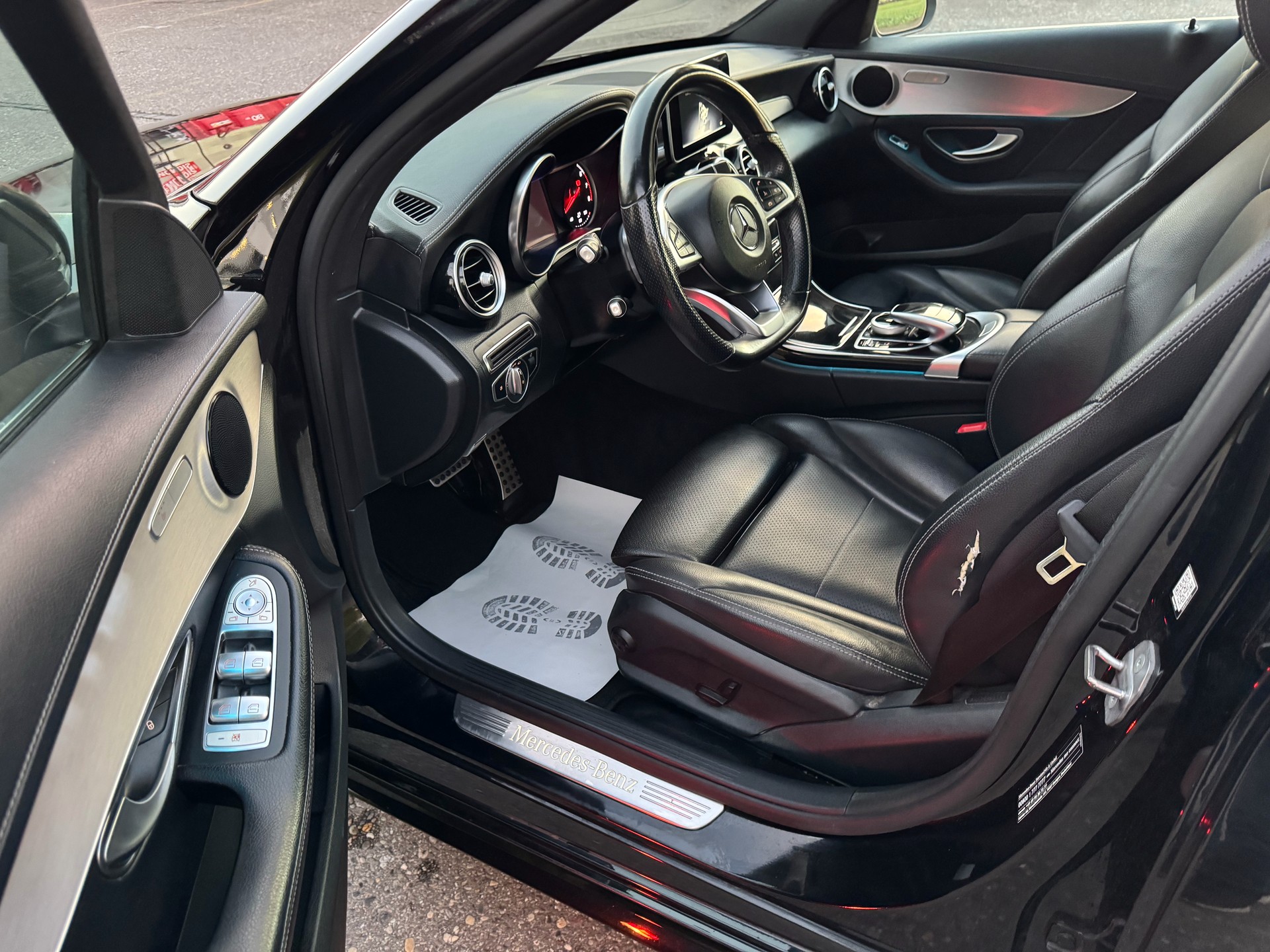 MERCEDES-BENZ C 250 AMG Line 9G-Tronic-image-15