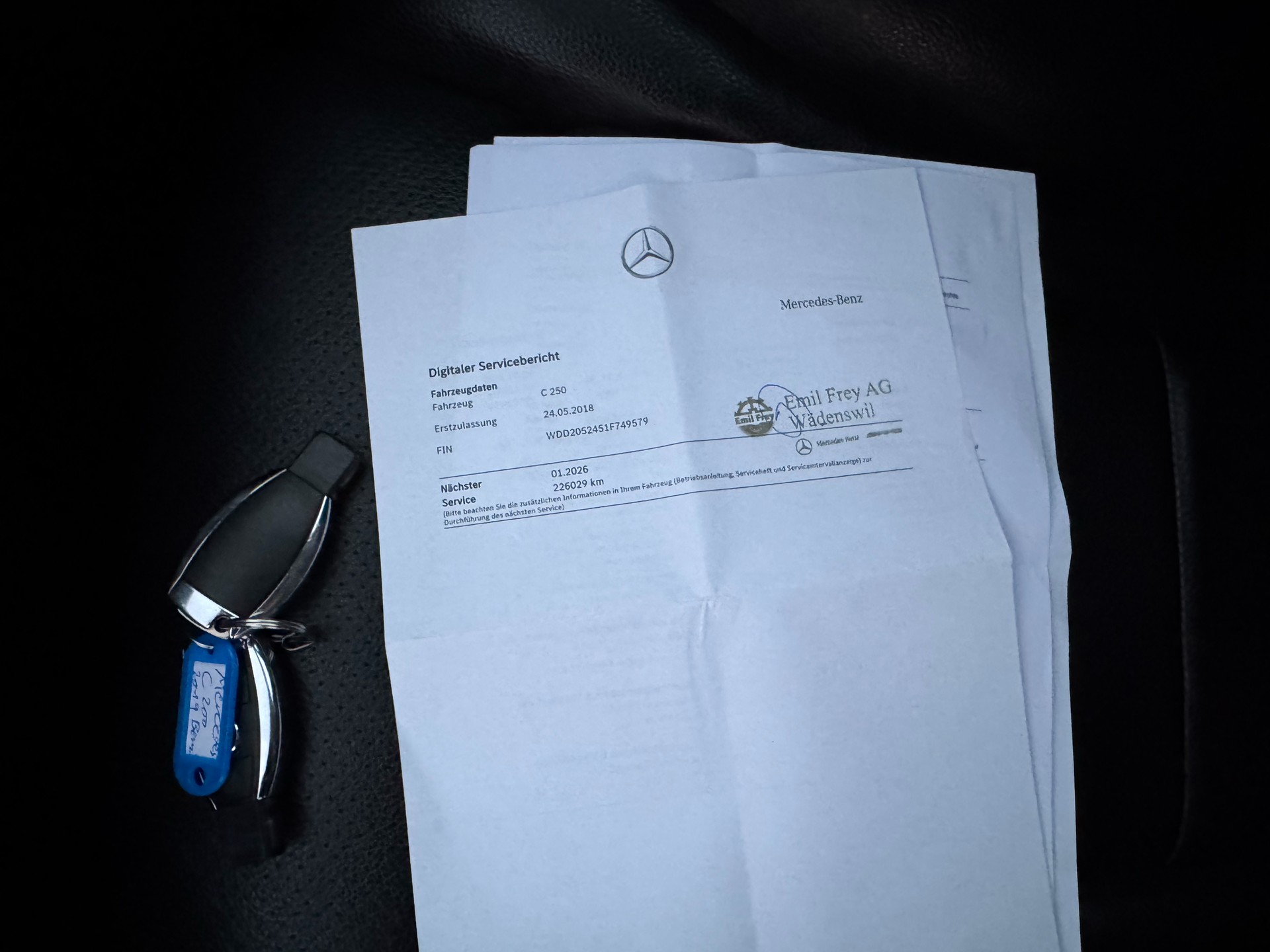 MERCEDES-BENZ C 250 AMG Line 9G-Tronic-image-30