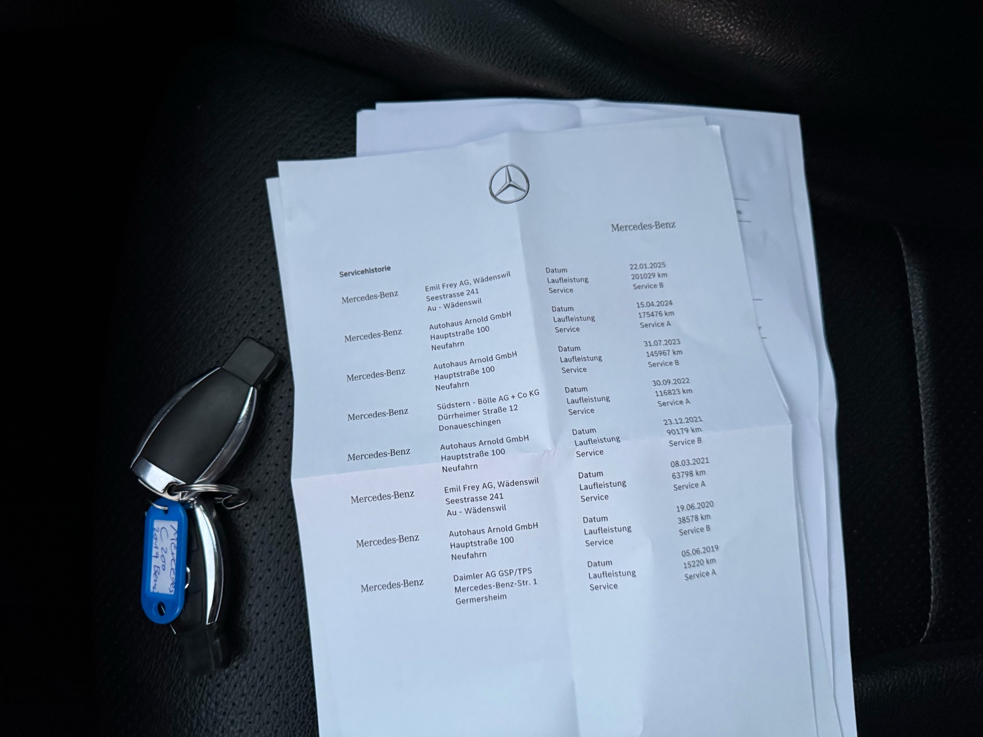 MERCEDES-BENZ C 250 AMG Line 9G-Tronic-image-31