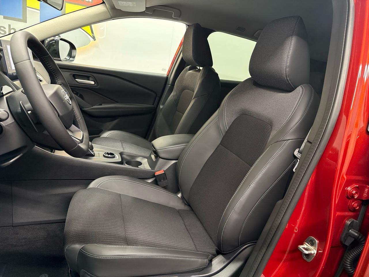 NISSAN Qashqai 1.3 DIG-T MHEV N-Connecta Xtronic 4x4-showroom-element-3