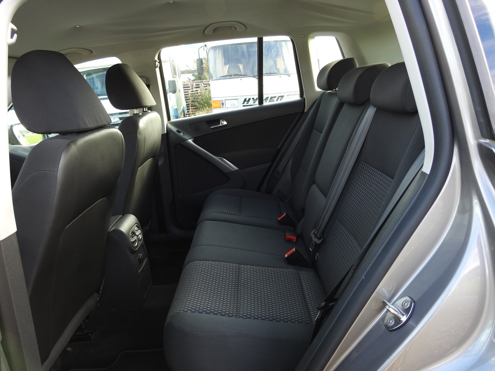 VW Tiguan 2.0 TDI Sport&Style Tiptronic-image-14