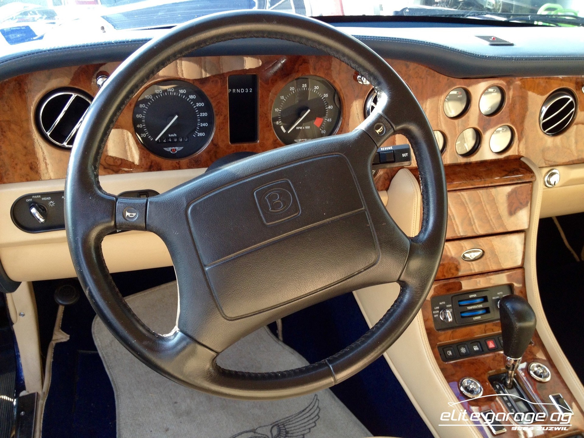 BENTLEY Brooklands-image-9
