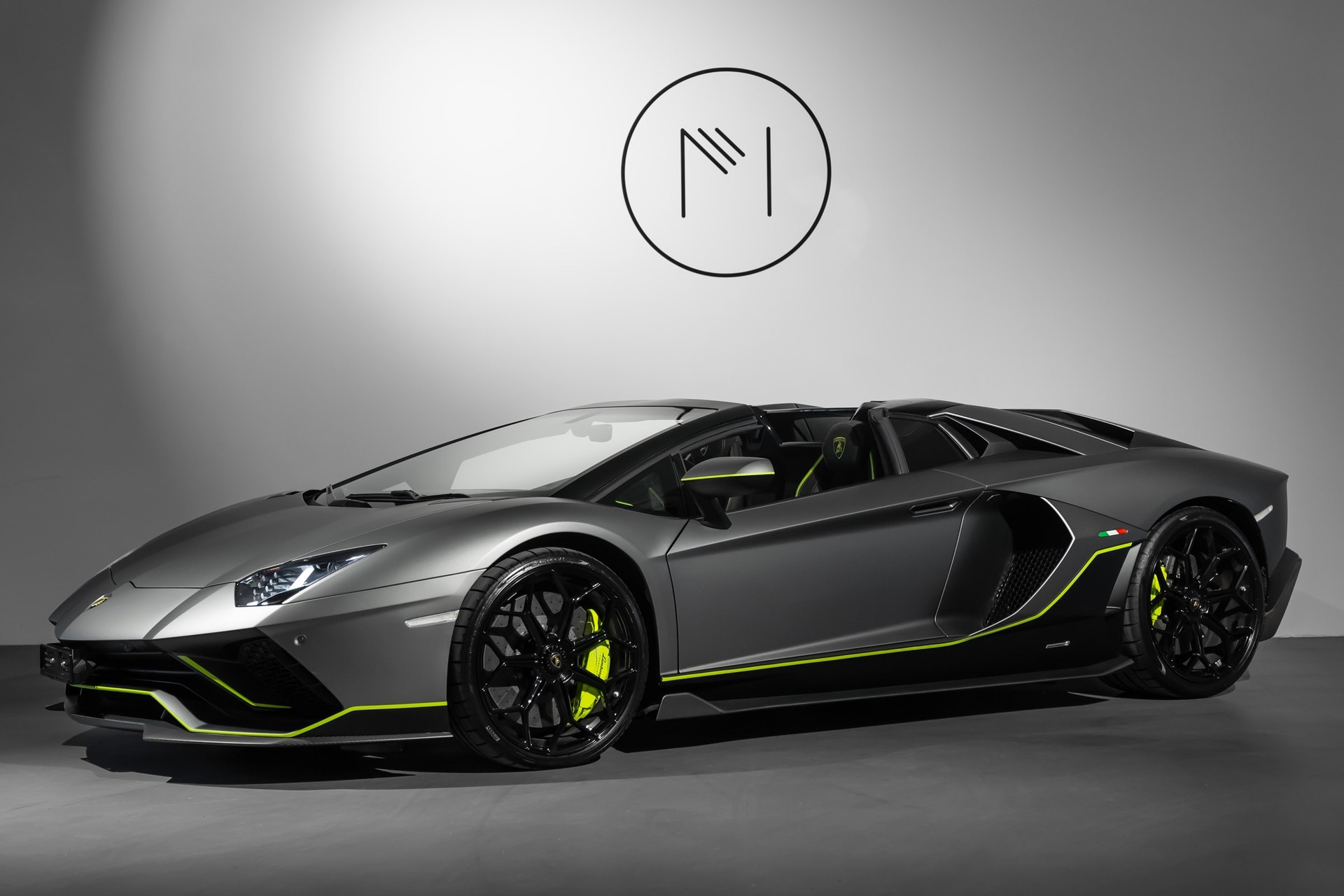 LAMBORGHINI Aventador LP780-4 Roadster E-Gear Ultimae-showroom-element-3