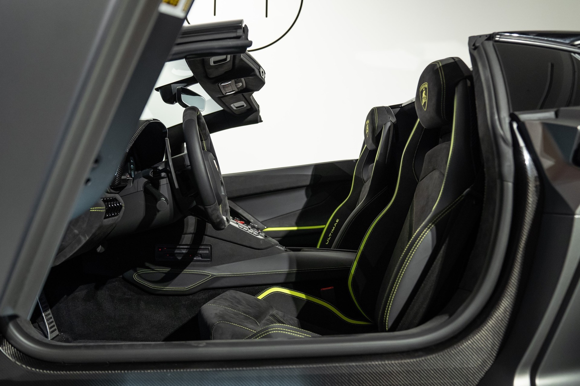 LAMBORGHINI Aventador LP780-4 Roadster E-Gear Ultimae-image-28