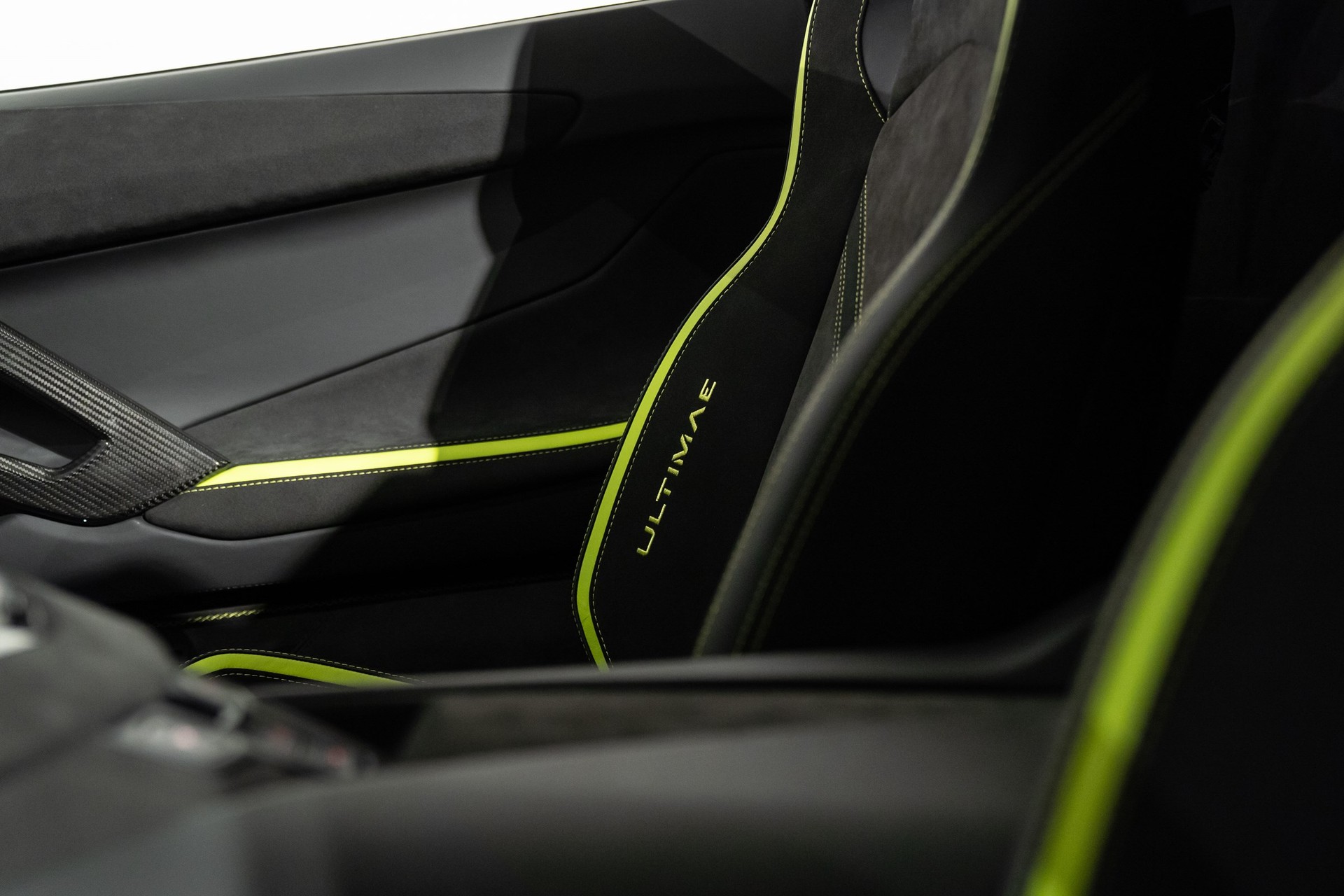 LAMBORGHINI Aventador LP780-4 Roadster E-Gear Ultimae-image-30