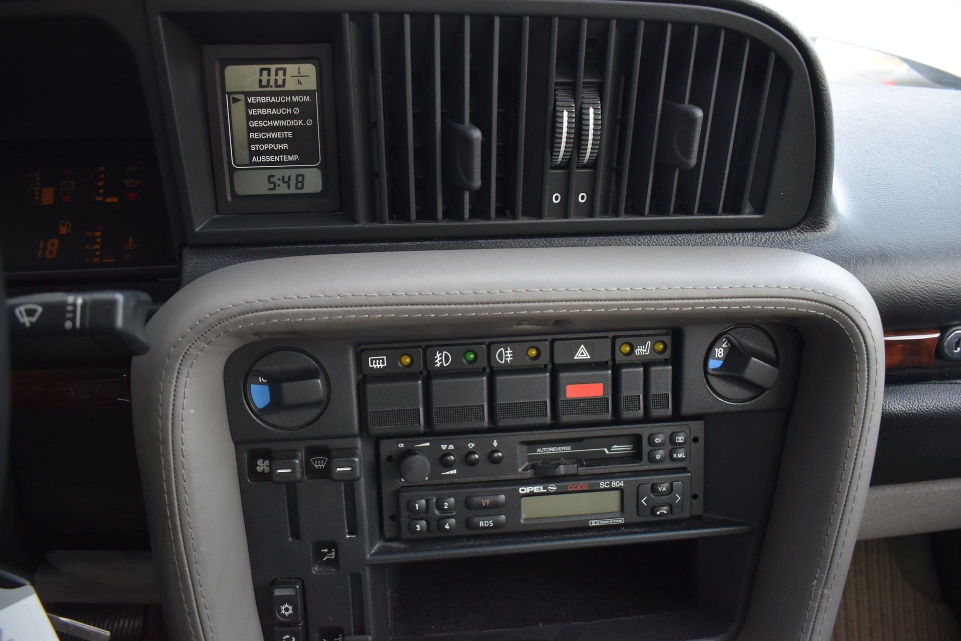 OPEL Senator 3.0i 24V CD-image-10