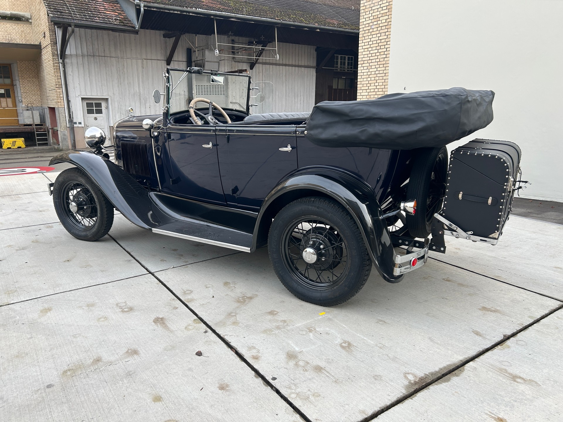 FORD Model A Phaeton Deluxe-image-3