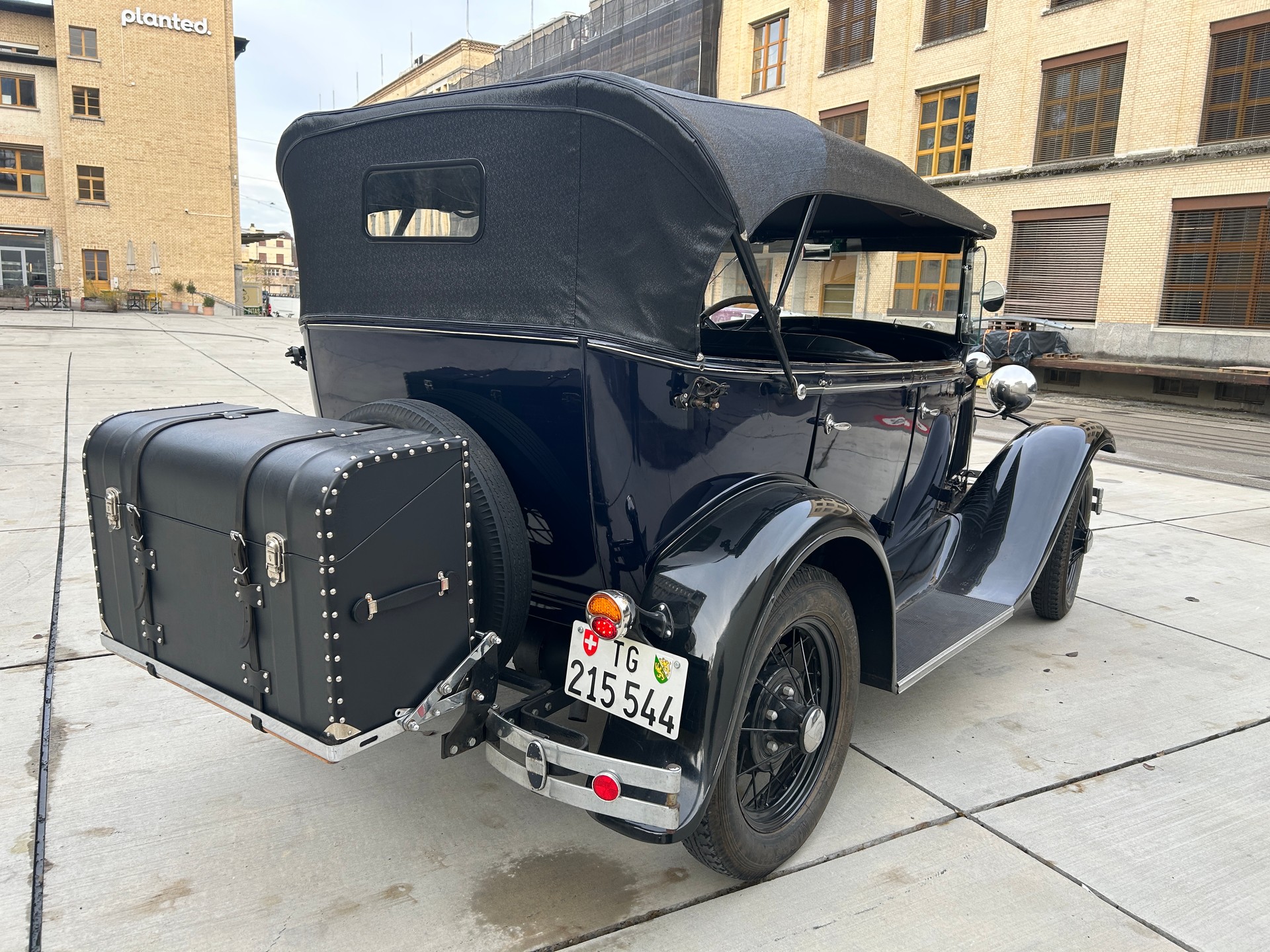 FORD Model A Phaeton Deluxe-image-8