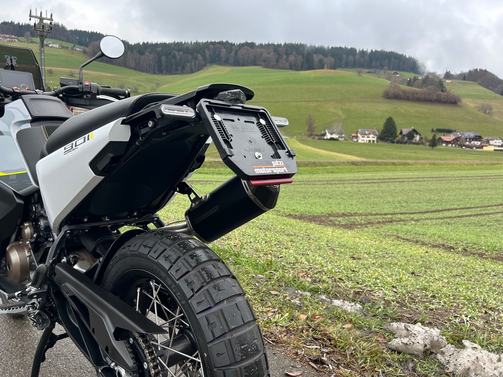 HUSQVARNA NORDEN 901-image-4