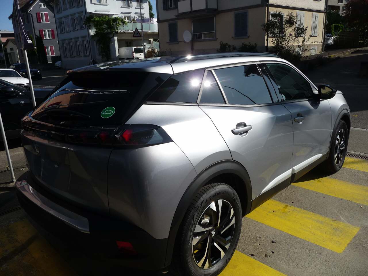 PEUGEOT 2008 e-Allure Pack-image-12