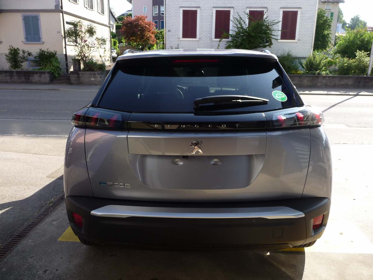 PEUGEOT 2008 e-Allure Pack-image-4