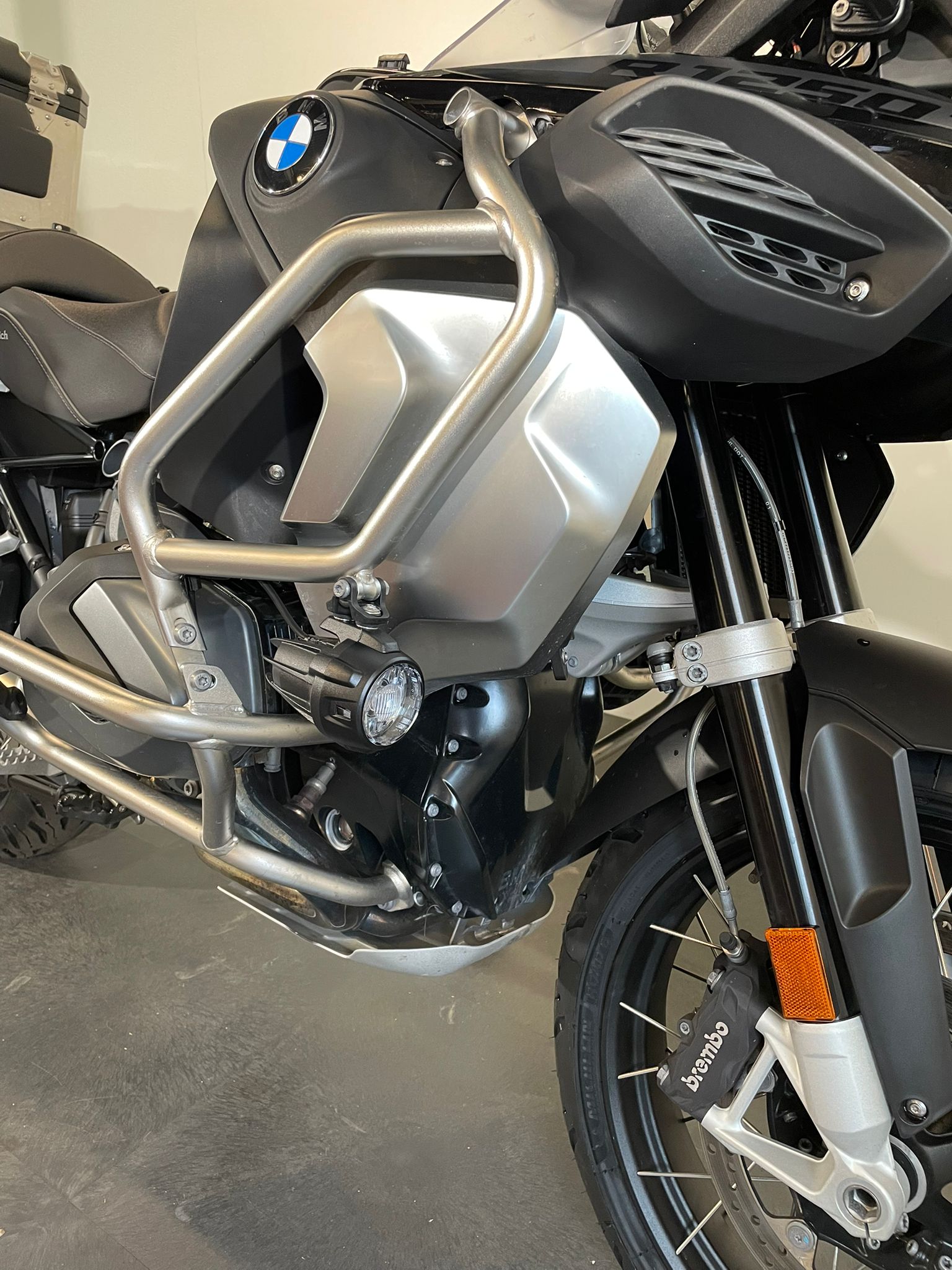 BMW R 1250 GS Adventure Triple Black-image-2