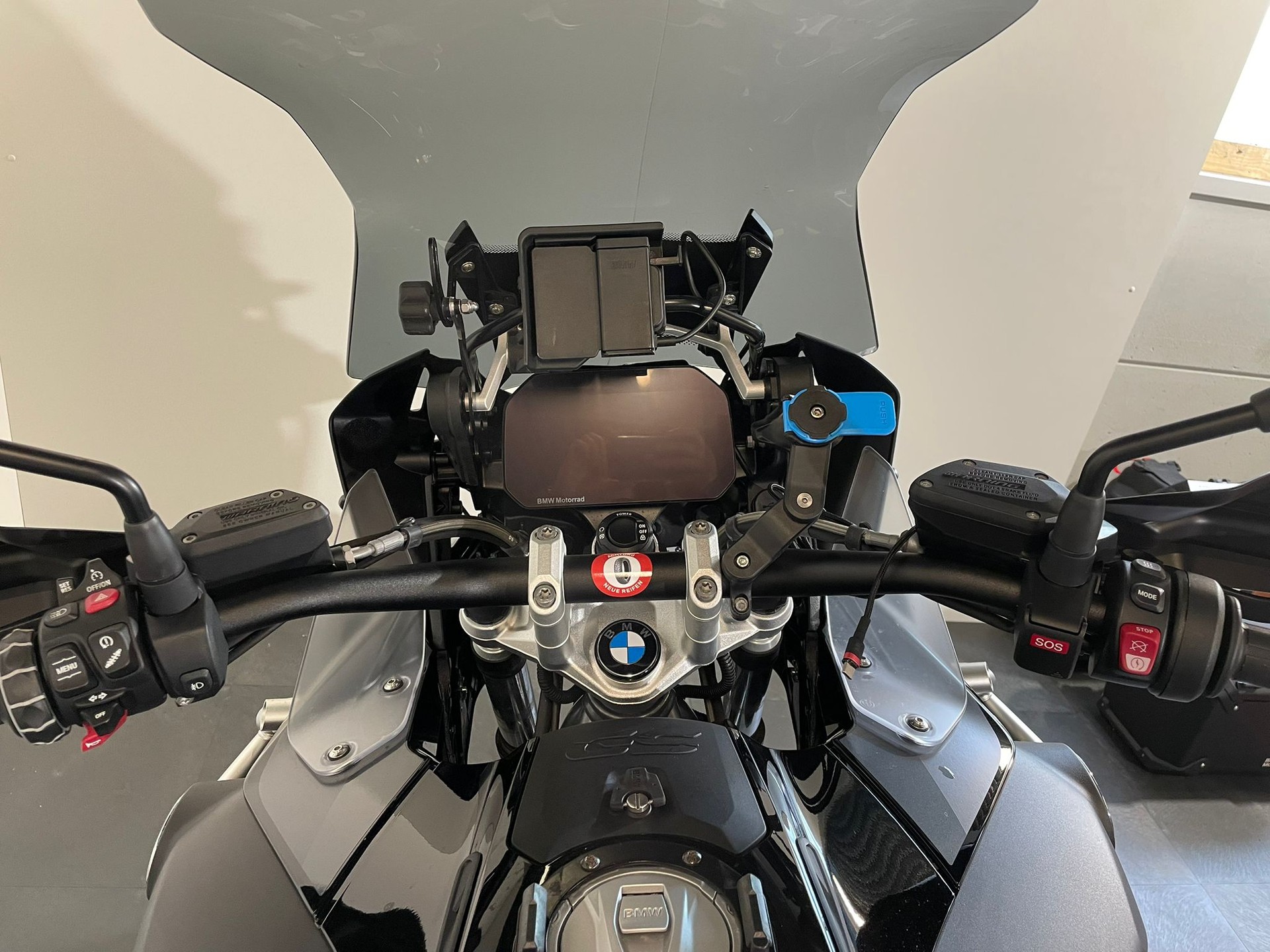 BMW R 1250 GS Adventure Triple Black-image-1