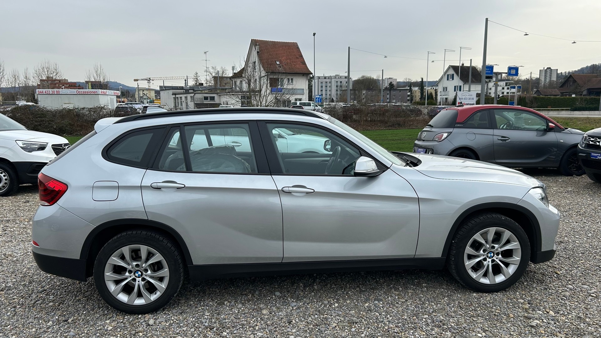 BMW X1 sDrive 20d Efficient-Dynamics Edition-image-16