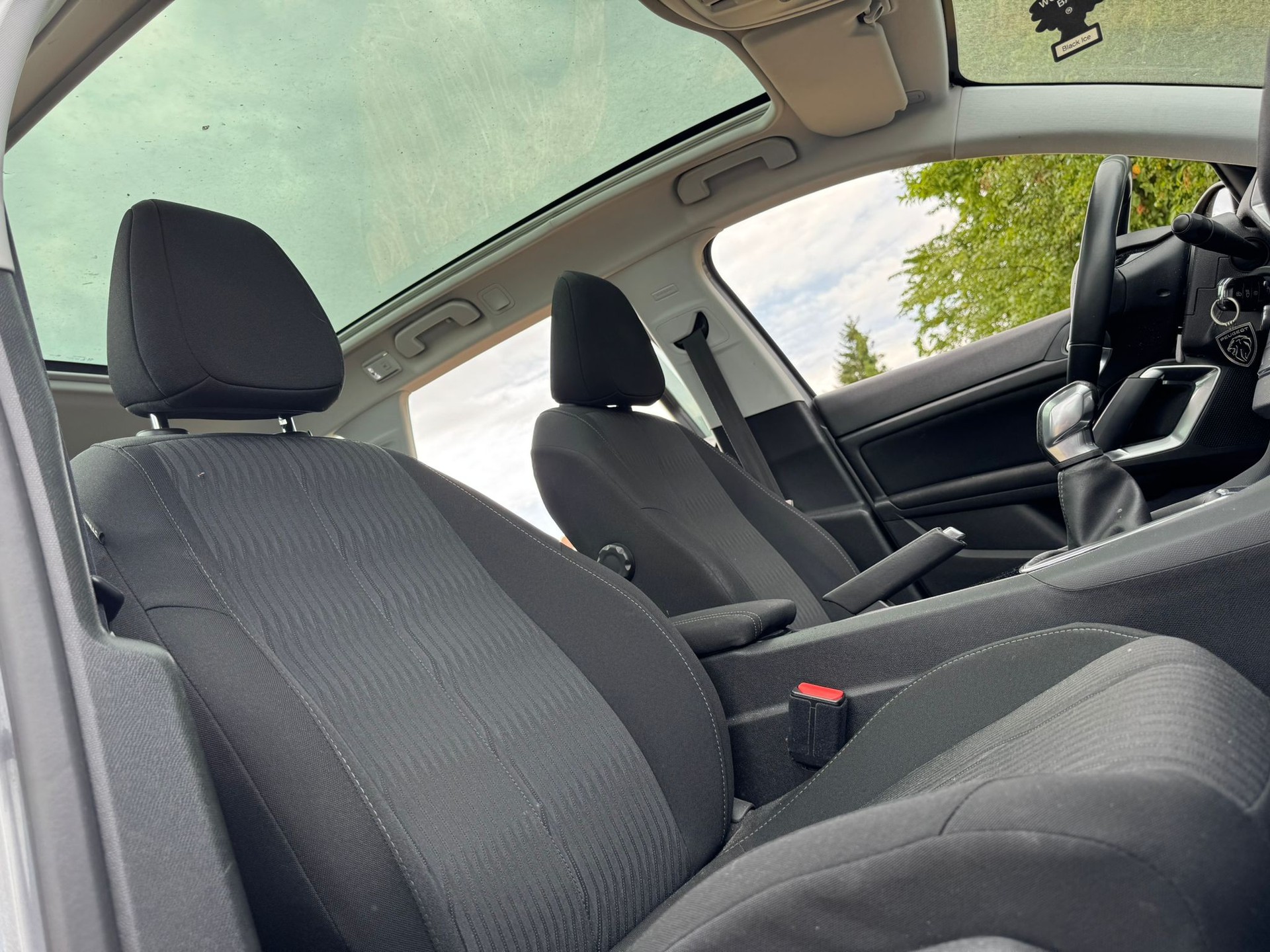 PEUGEOT 308 SW 1.2 THP Active-image-14
