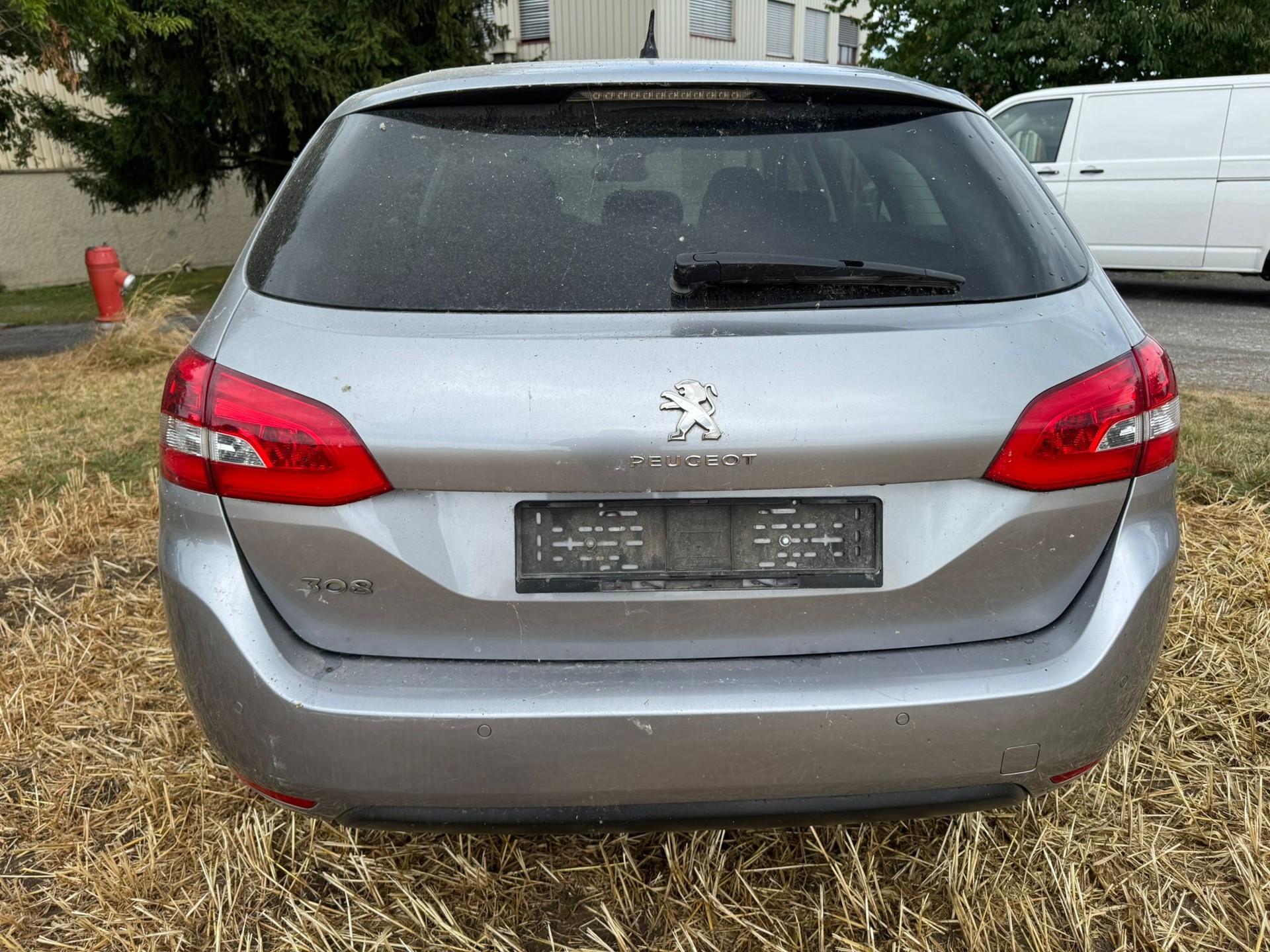 PEUGEOT 308 SW 1.2 THP Active-image-7