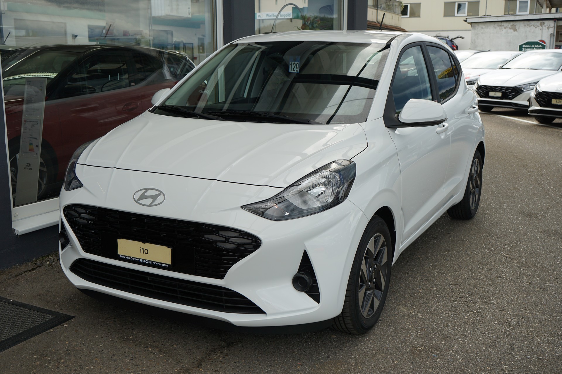 HYUNDAI i10 1.2 Amplia Aut.-showroom-element-1