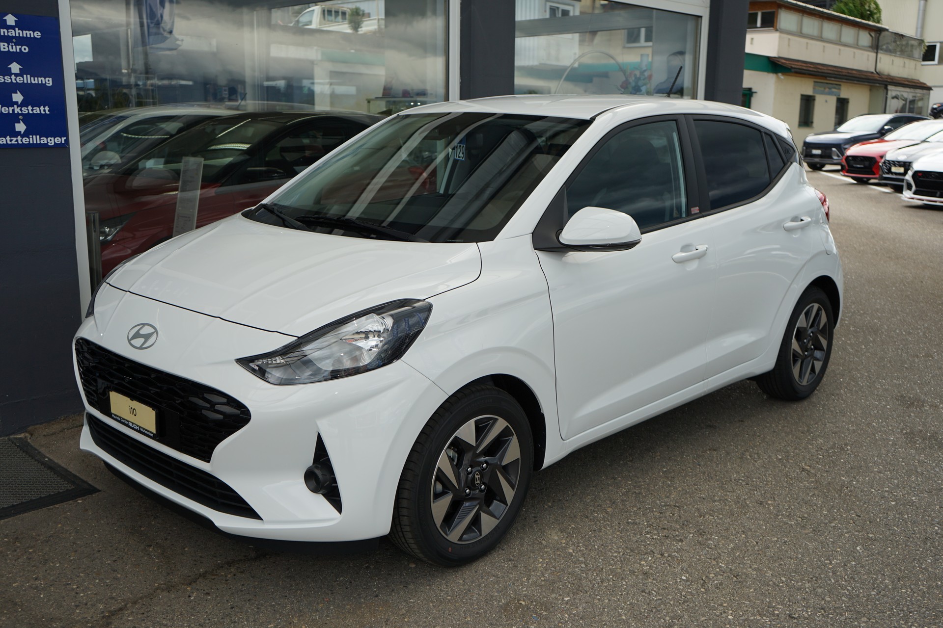 HYUNDAI i10 1.2 Amplia Aut.
