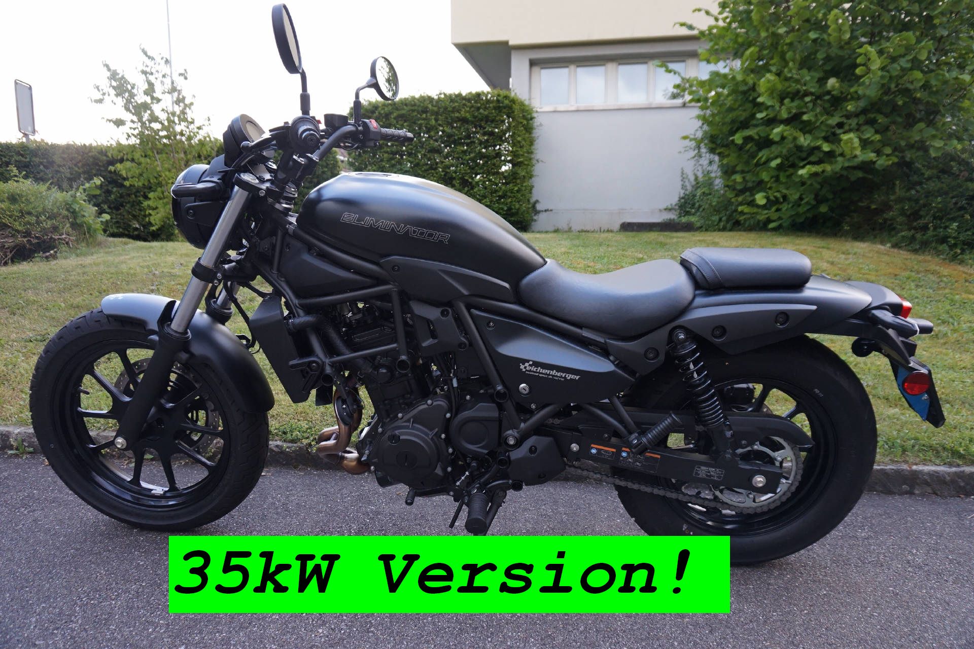 KAWASAKI Eliminator 500 ABS mit Arrow Auspuff