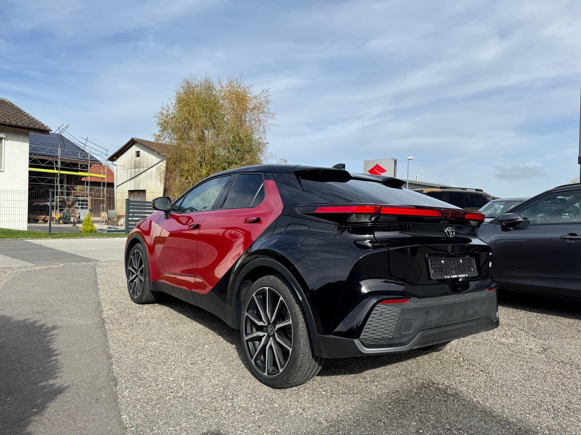 TOYOTA C-HR 2.0 HEV GR Sport Premiere 4x4-image-3