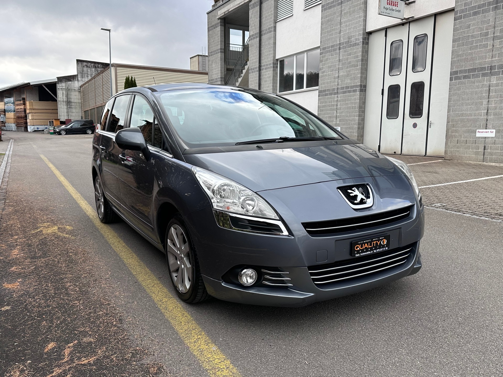 PEUGEOT 5008-image-1
