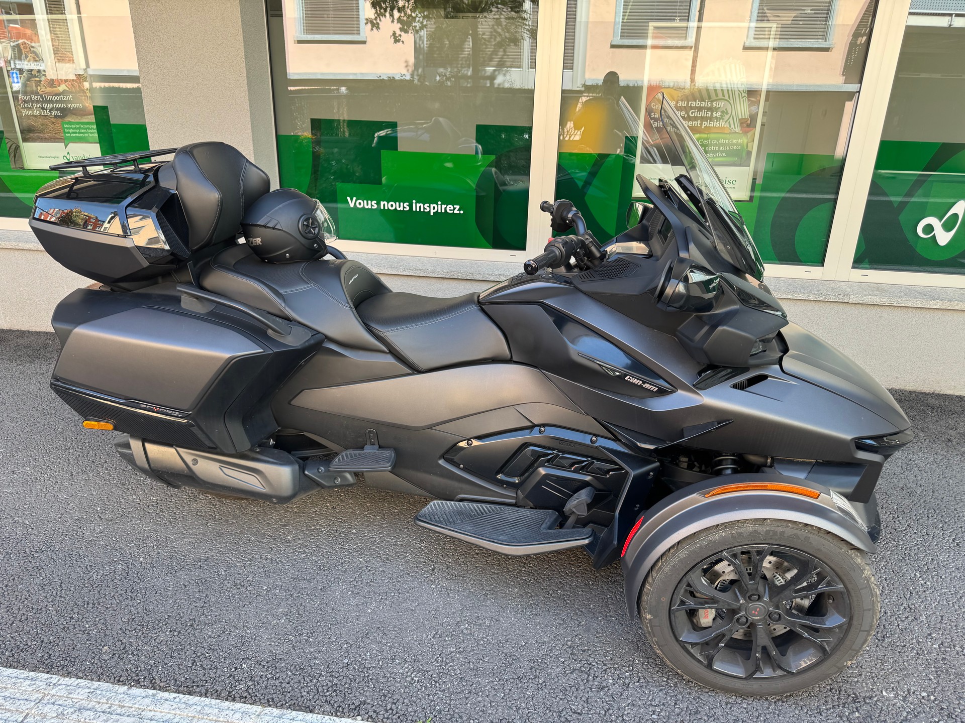 CAN-AM Spyder RT-LTD Dark Edition SE6-image-1