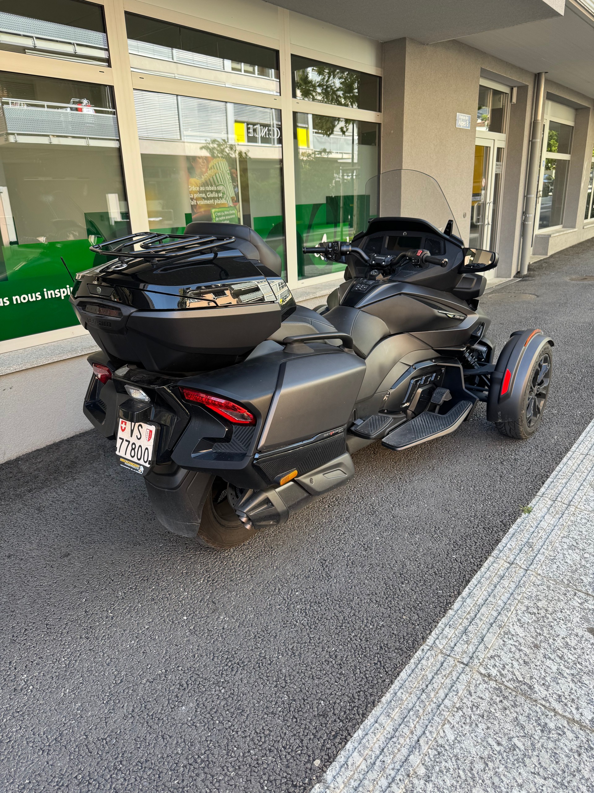 CAN-AM Spyder RT-LTD Dark Edition SE6-image-2