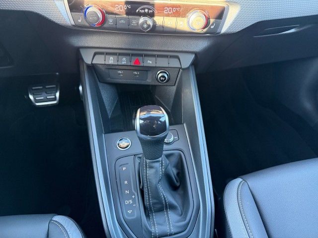 AUDI A1 allstreet 30 TFSI Attraction S-tronic-image-14