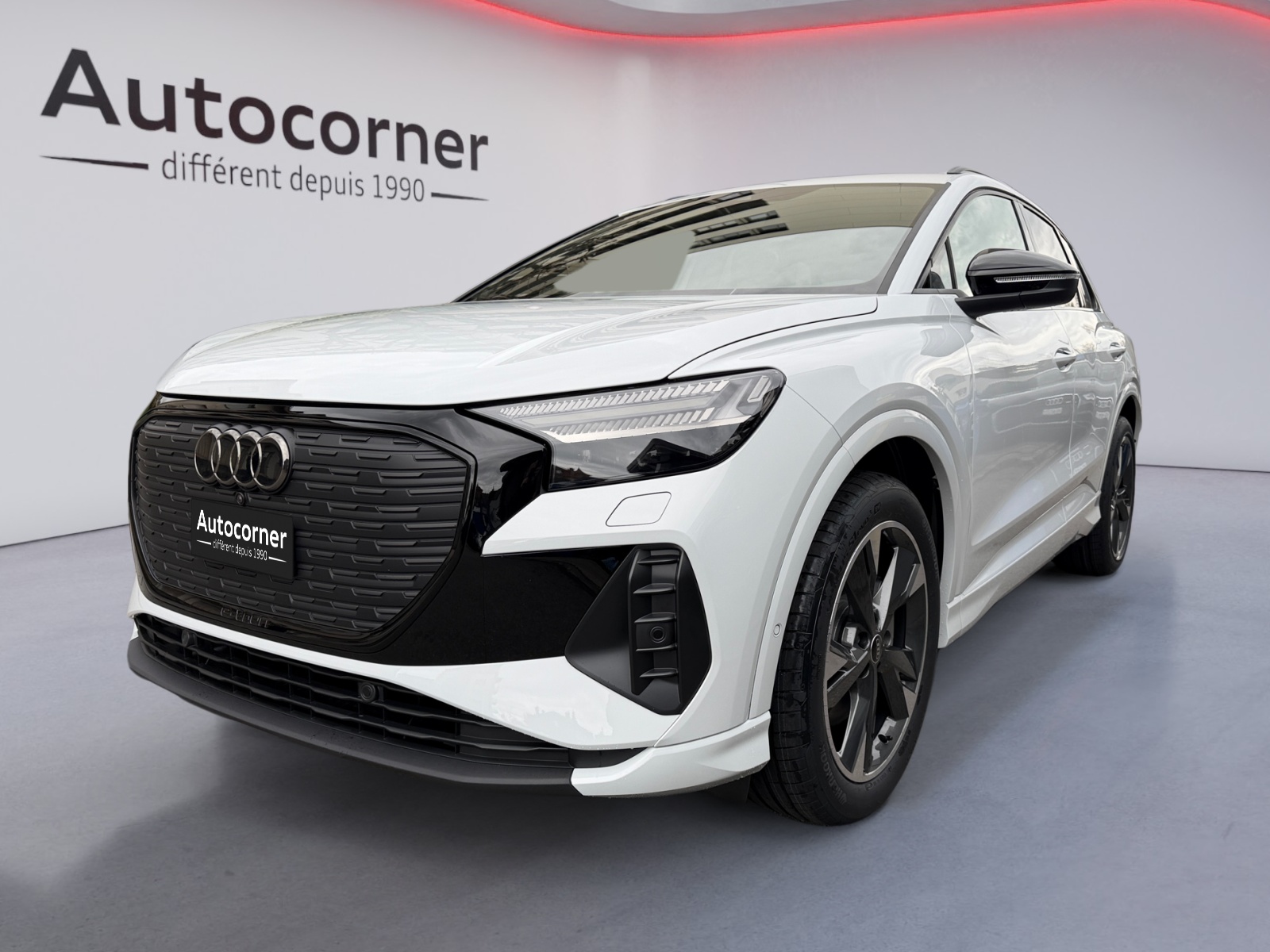 AUDI Q4 e-tron 45 Edition Swiss Ski quattro-showroom-element-1