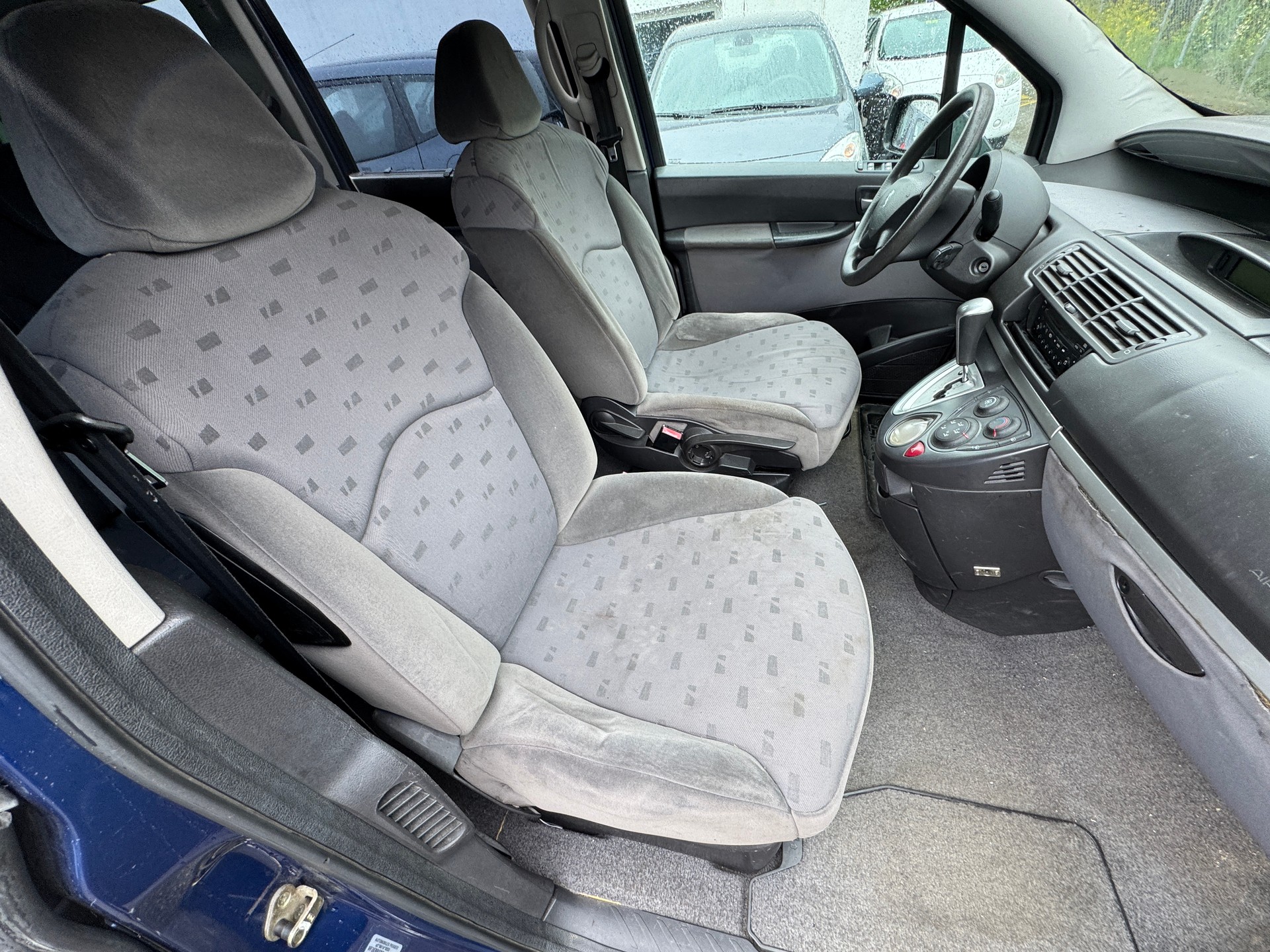 PEUGEOT 807-image-7