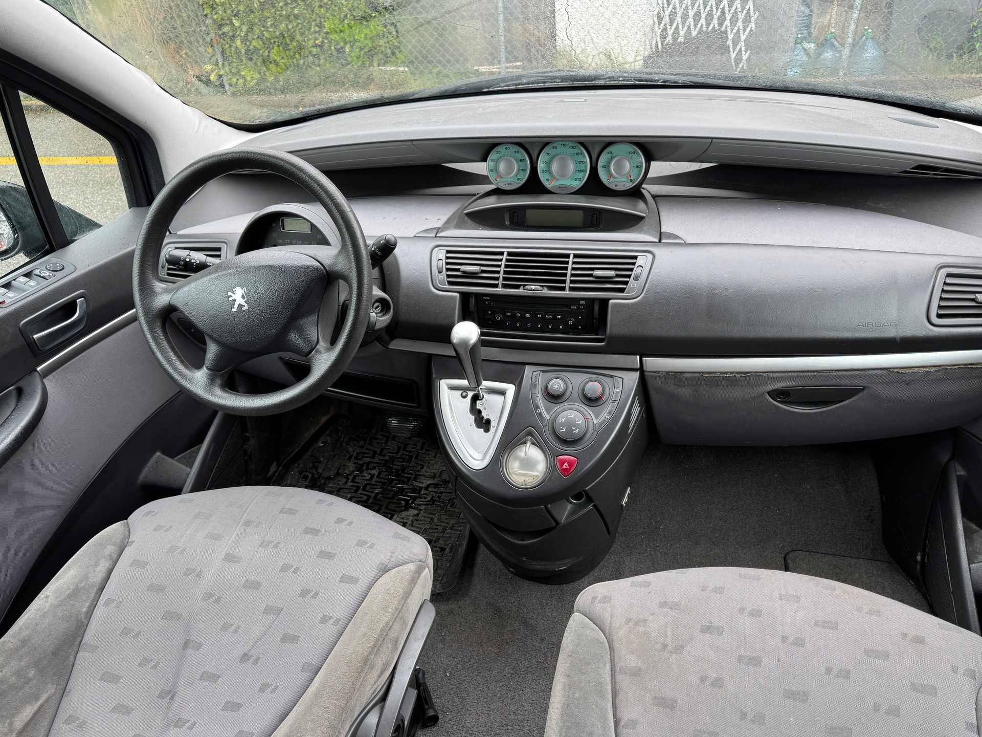 PEUGEOT 807-image-10