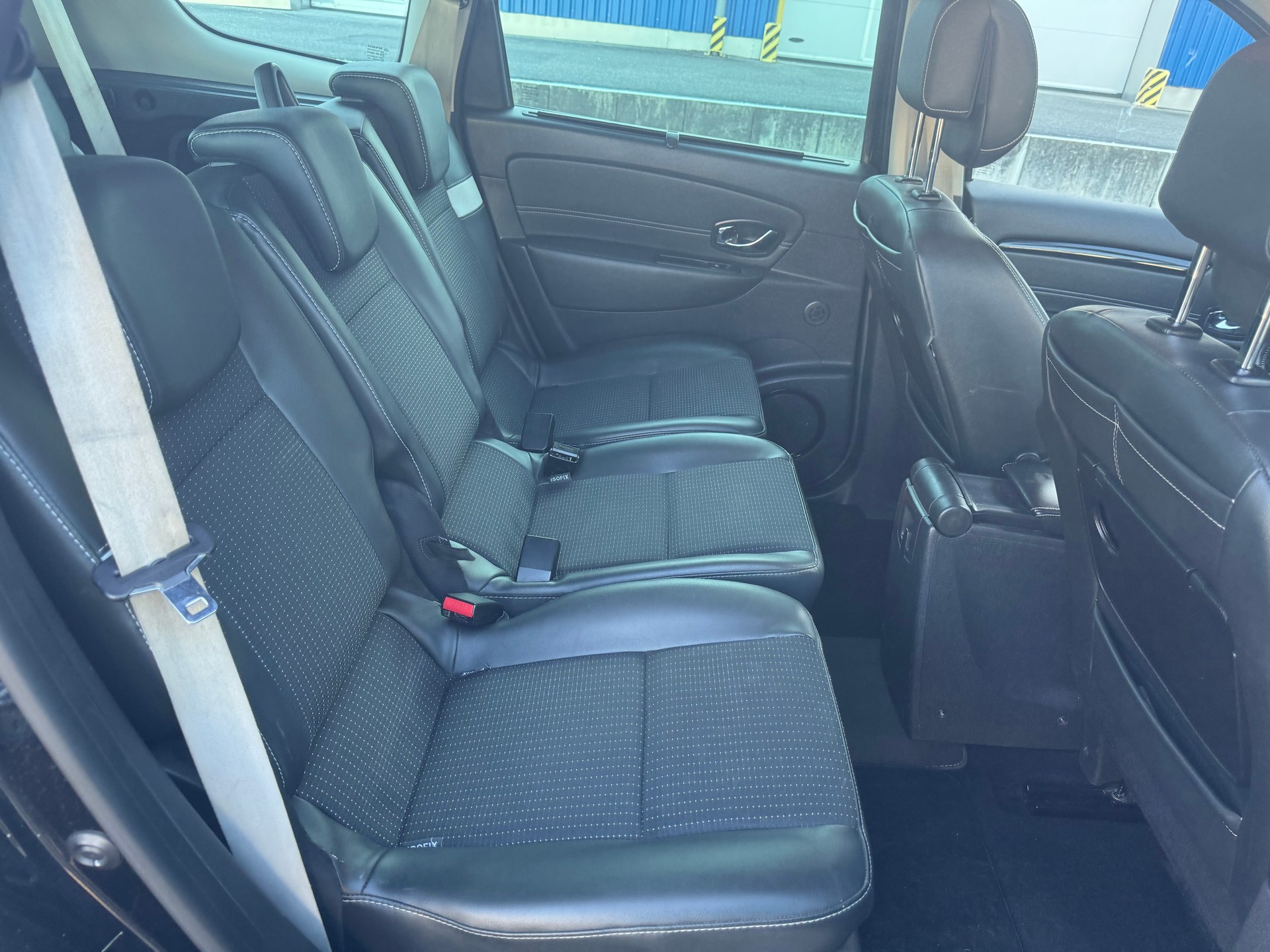 RENAULT Grand Scénic 1.2 16V Turbo Bose Edition-image-9
